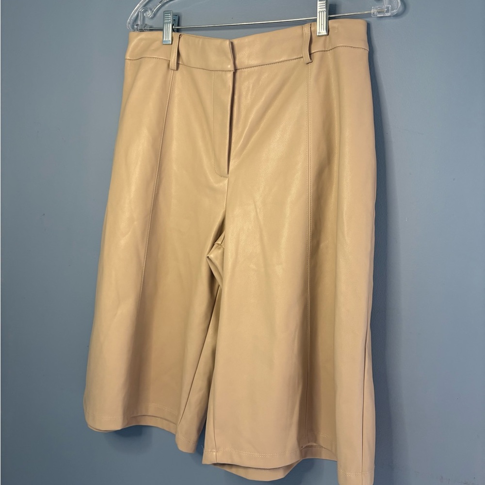 Avec Les Filles Cream Leather Bermudas